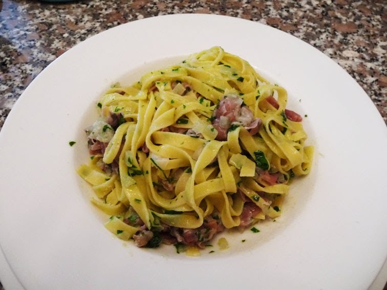 Fettuccine al prosciutto e besamel