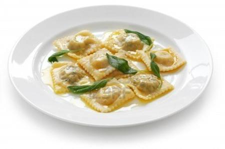 Ravioli alla ricotta e salvia